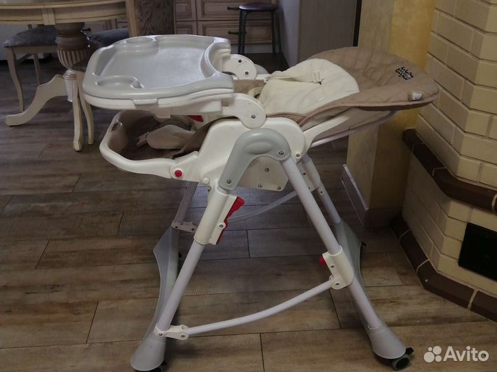 Стульчик для кормления babyton