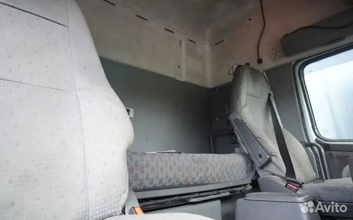 Pазбираем грузовик Volvo FH 2001-2005