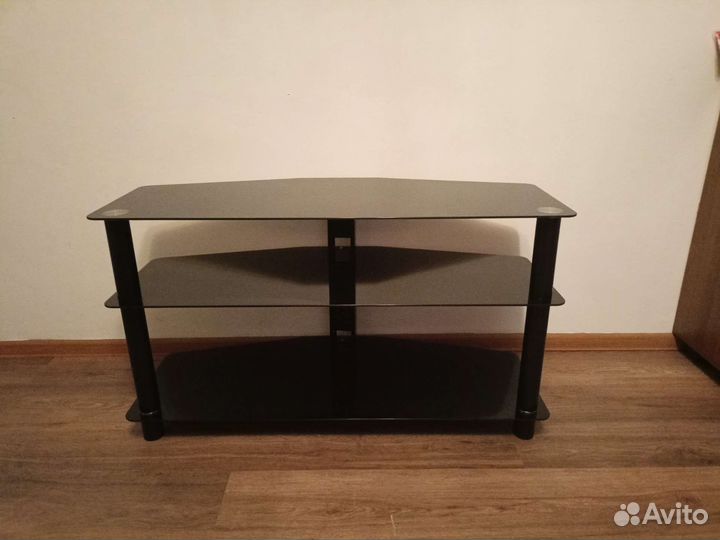 Стеклянная тумба под тв