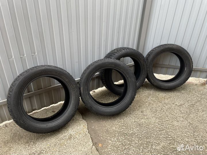 Gislaved NordFrost 100 215/55 R17 98T