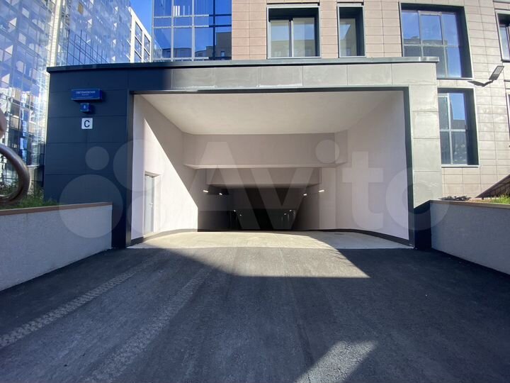 Машиноместо, 14 м²