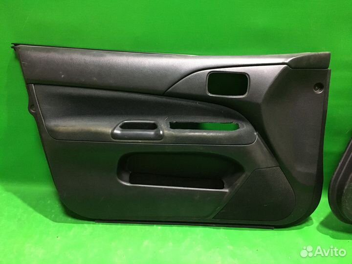Обшивка двери Mitsubishi Lancer 9 2003-2008