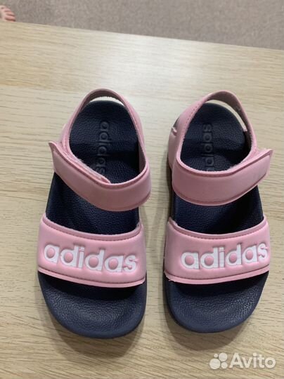 Сандалии adidas для девочки 27 размер