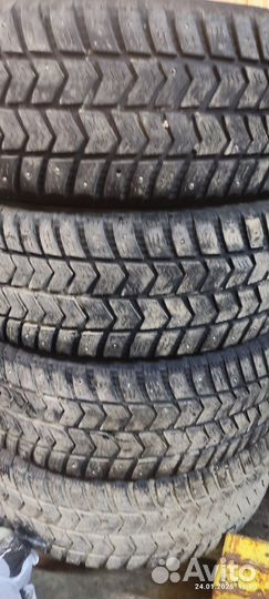 Vredestein ArcTrac 215/65 R16 40M