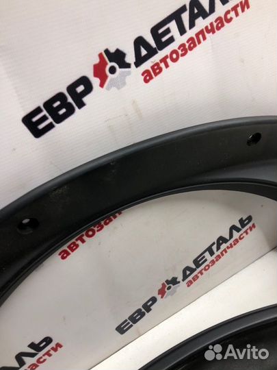 Рамка панели приборов Ford Focus 1 универсал 2.0