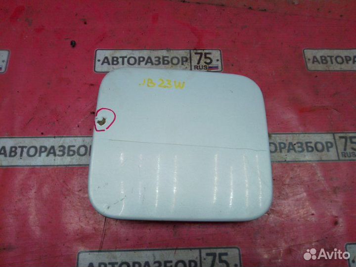 Лючок топливного бака Suzuki Jimny JB23W K6A 2002