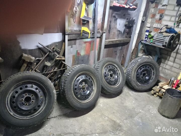 Nankang AR-1 195/65 R15 91Q