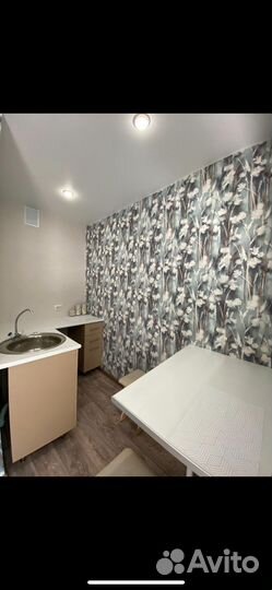 Поклейка обоев