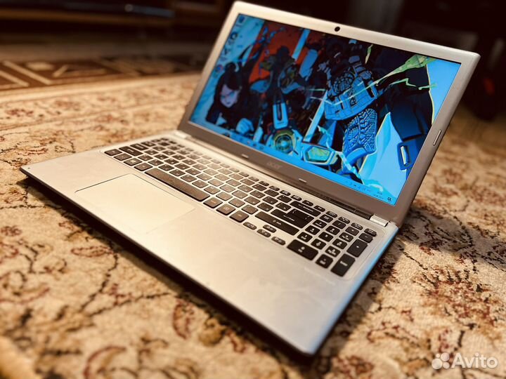 Игровой Ноутбук Acer core i5/8гб/GeForce 710m 2гб