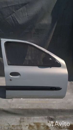 Дверь передняя правая Renault Symbol