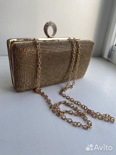 Платье и клатч