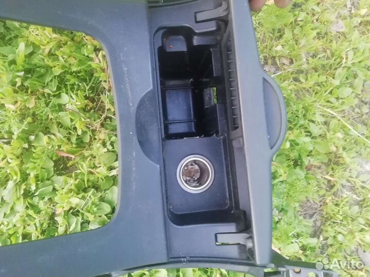 Пепельница передняя тоета королла е150