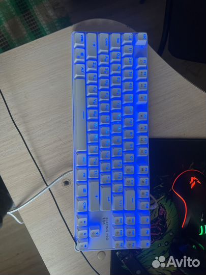 Игровая клавиатура белая dexp blazing pro