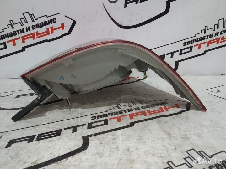 Фонарь toyota crown GRS180 GRS181 GRS182 GRS183 GR