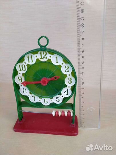 Детская игрушка Часы