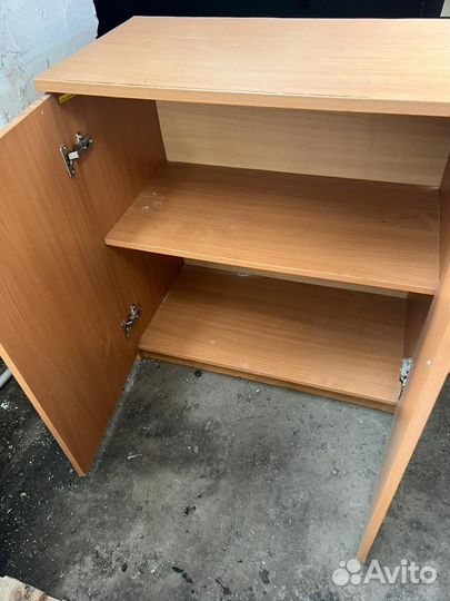 Тумба, шкафы, стол