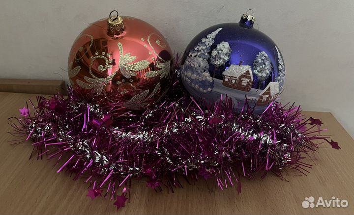 Большие новогодние игрушки-шары современные