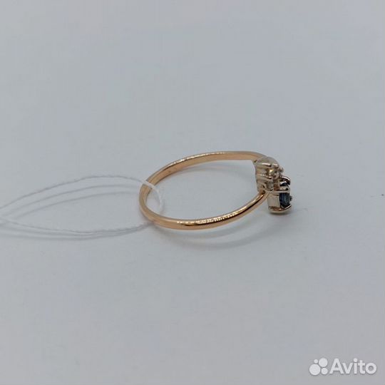 Золотое кольцо с бриллиантами и сапфиром 18 (19700