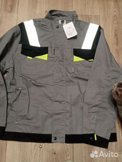 Защитный костюм