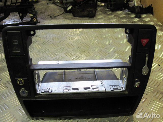 Кнопка обогрева стекла Фольксваген Пассат 5 Б5