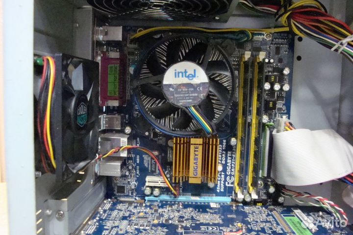 Материнская плата(в комплекте)