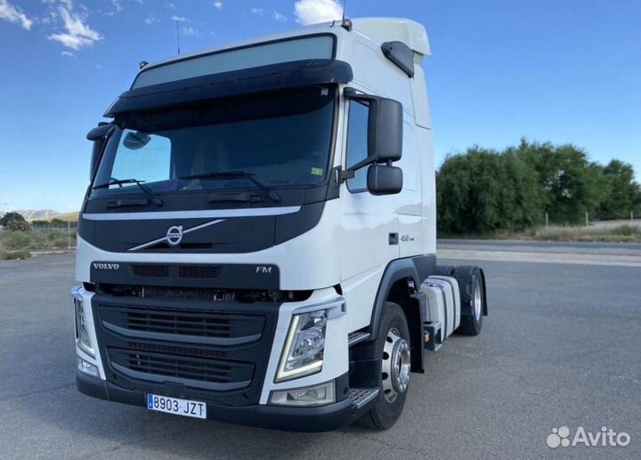 Pазбираем грузовик Volvo FM с 2013