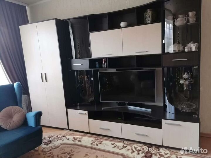 Стенка в гостиную