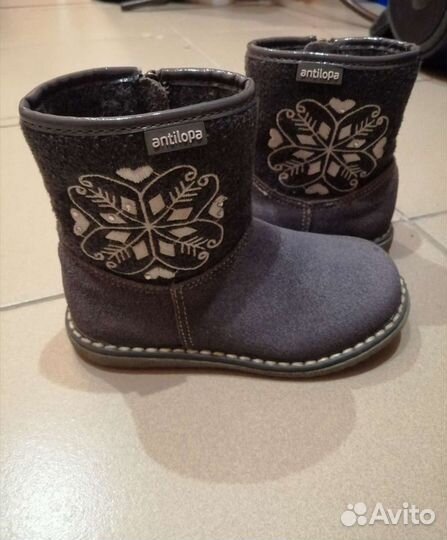 Сапожки для девочки