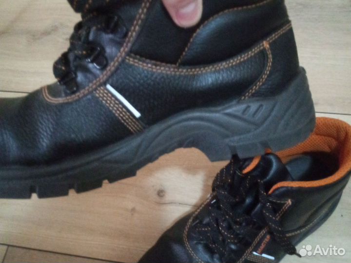 Спецобувь мужская 43 размер