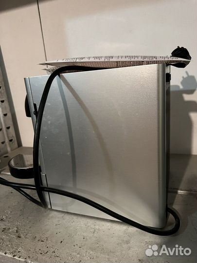 Кофемашинв Delonghi ecam22.36x