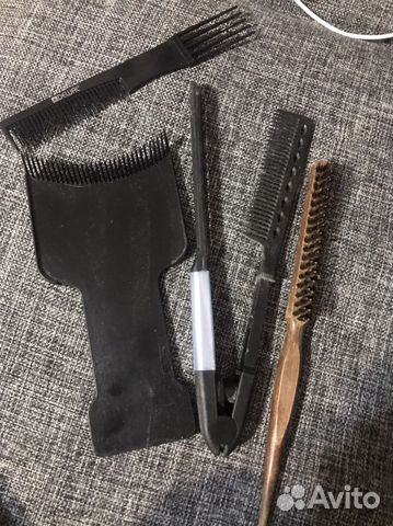 Для парикмахера расчески