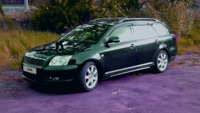 Toyota Avensis: фото владельца