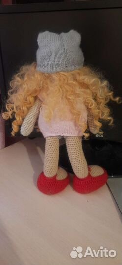 Интерьерная кукла вязаная