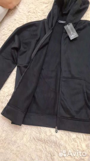 Толстовка женская с капюшоном черная