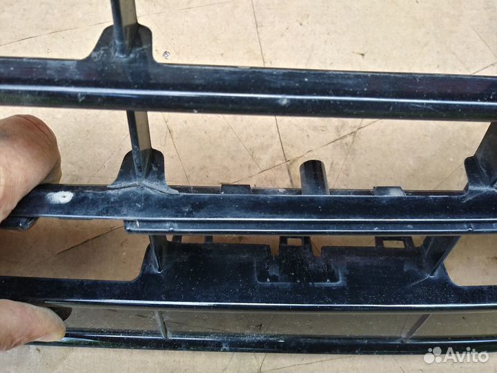 Решетка переднего бампера Volkswagen Tiguan 2