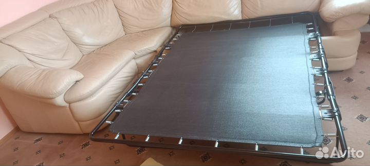 Кожаный угловой диван бу