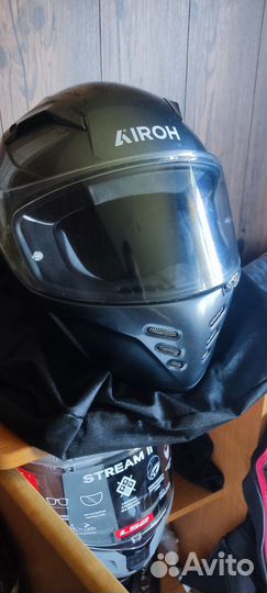 Мотошлем airoh Connor M