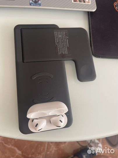 Зарядная станция для iPhone