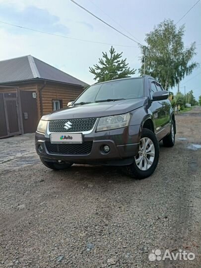 Suzuki Grand Vitara 2.4 AT, 2010, 200 700 км