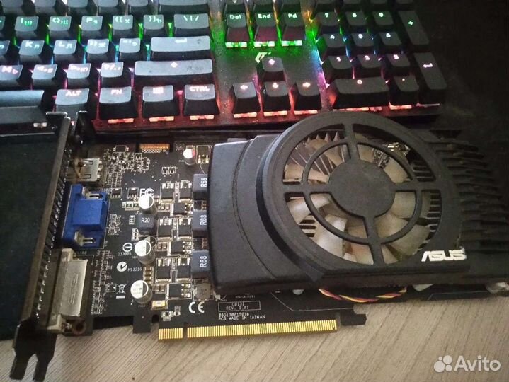 Видеокарта Amd 5770