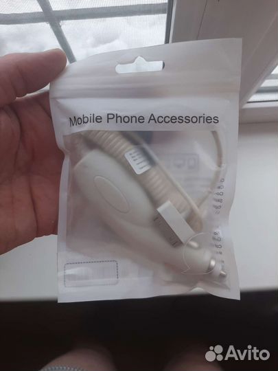 Автомобильная зарядка iPhone 4 и 4 s