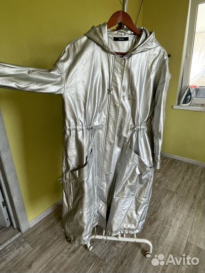 Пальто,плащ,безрукавка,пуховик