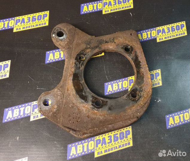 Цапфа правая Opel Astra