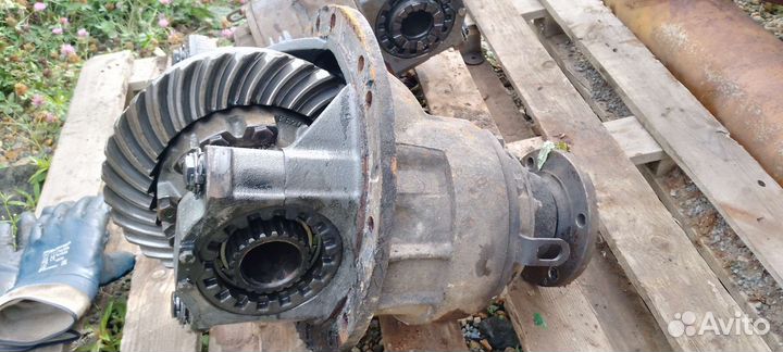 Редуктор переднего моста камаз, мадара