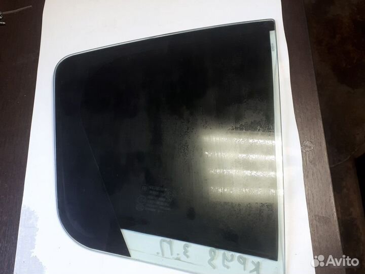 Форточка задней двери Шевроле Круз