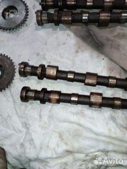 Распредвал на двс sr20 Nissan