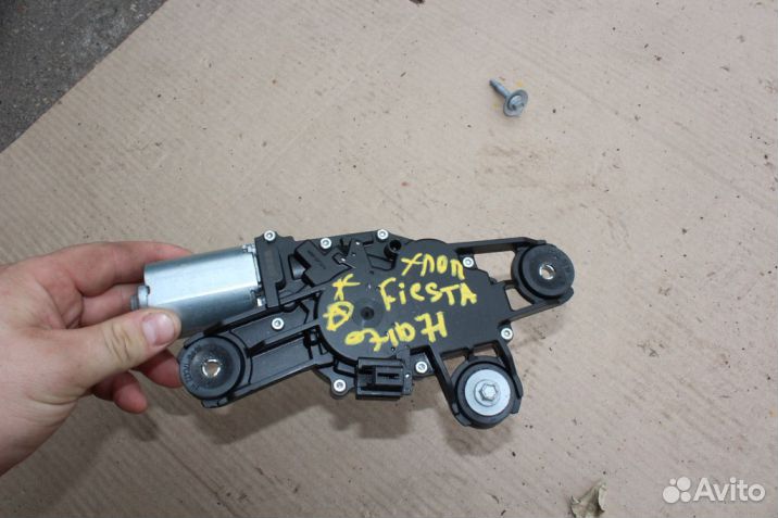 Моторчик стеклоочистителя заднего стекла Ford Fies