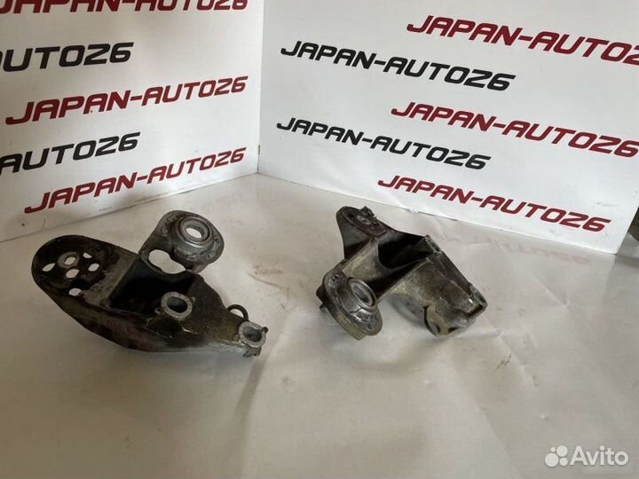 Кронштейн опоры двигателя Комплект Audi A4 B7 2.0