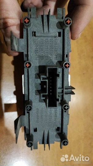 Кнопка аварийной сигнализации Renault Megane 2