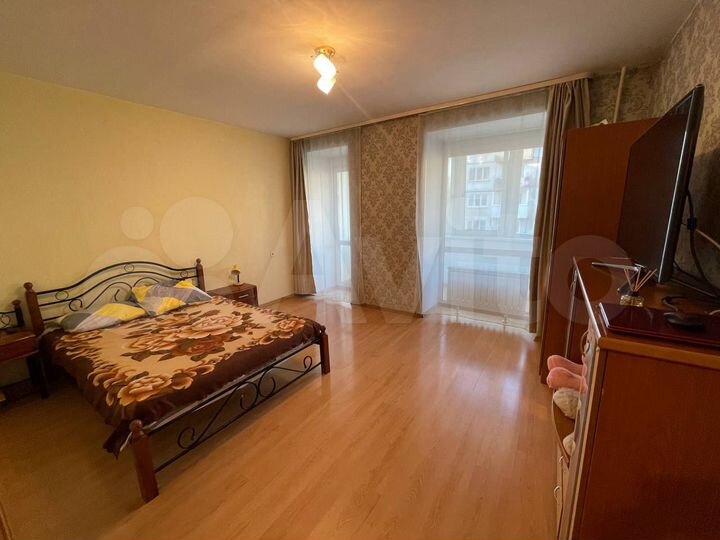 1-к. квартира, 49 м², 2/5 эт.